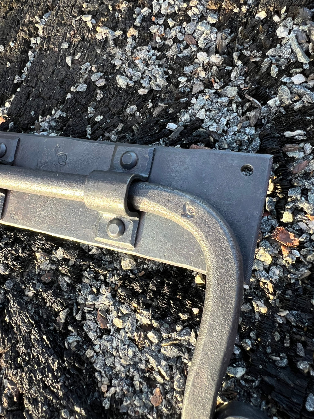 Bolt latch