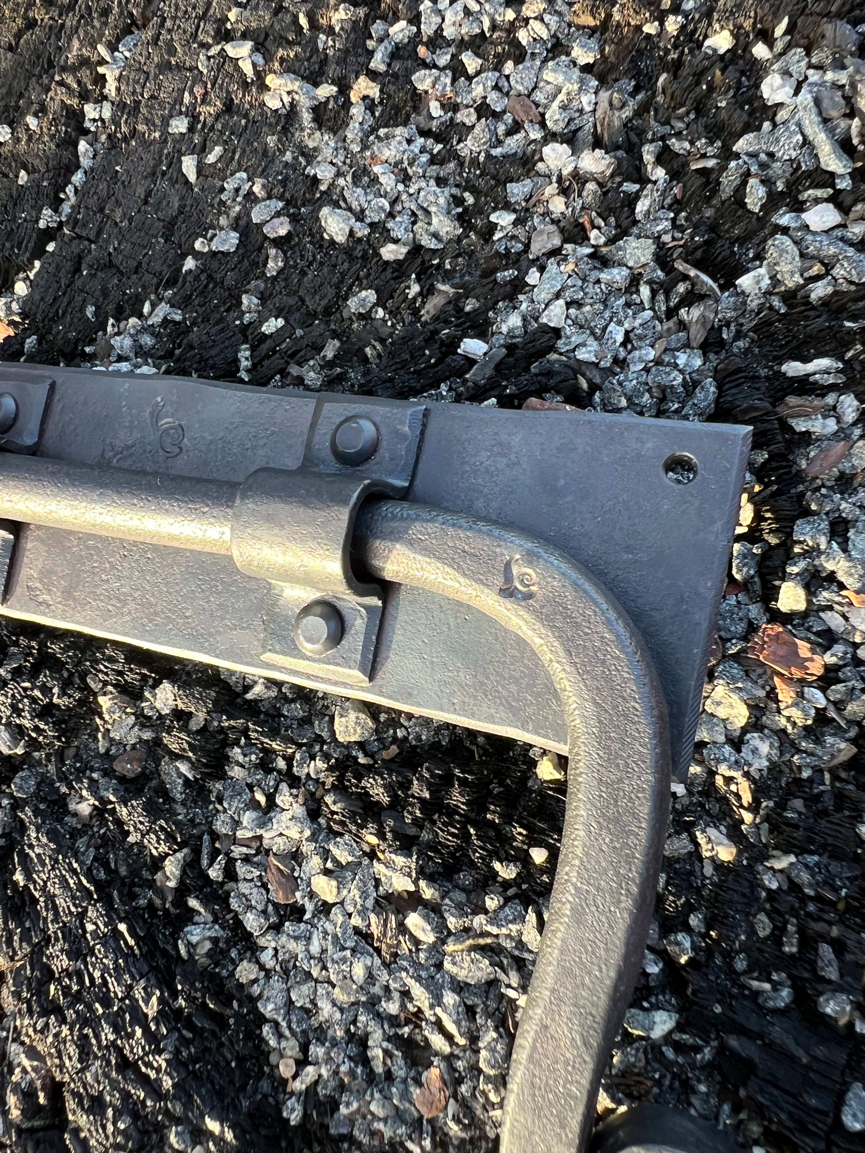 Bolt latch