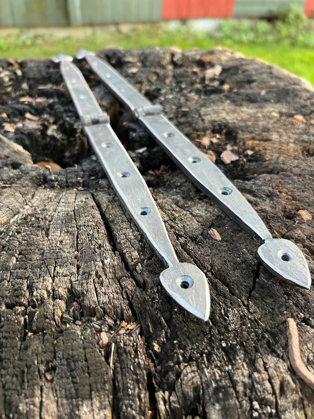 Tool chest hinges